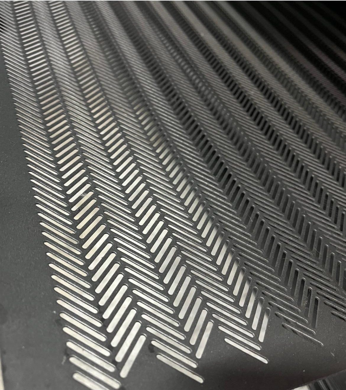 1000×2000×1mm Sac – 2,25mm Çavuş Delik