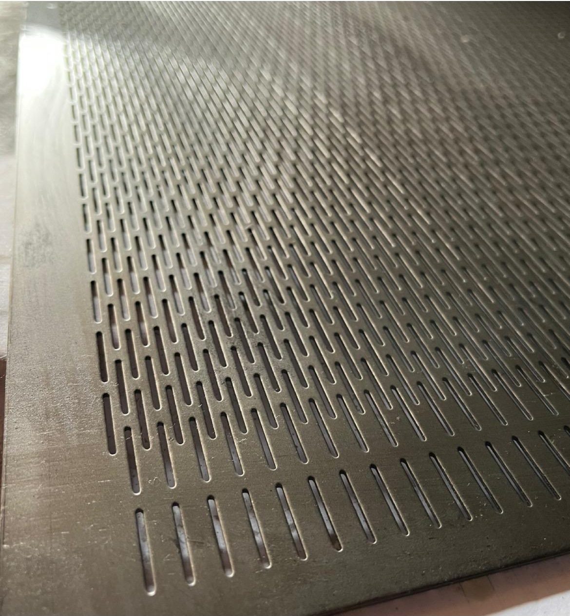 1000×2000×1mm Sac – 1,5mm Oval Delik