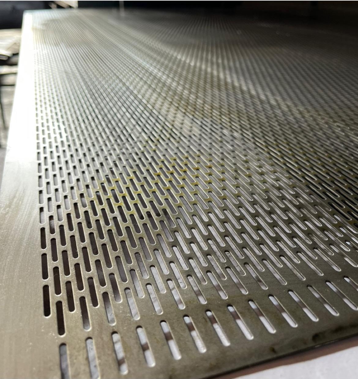 1000×2000×1mm Sac – 2,5mm Oval Delik