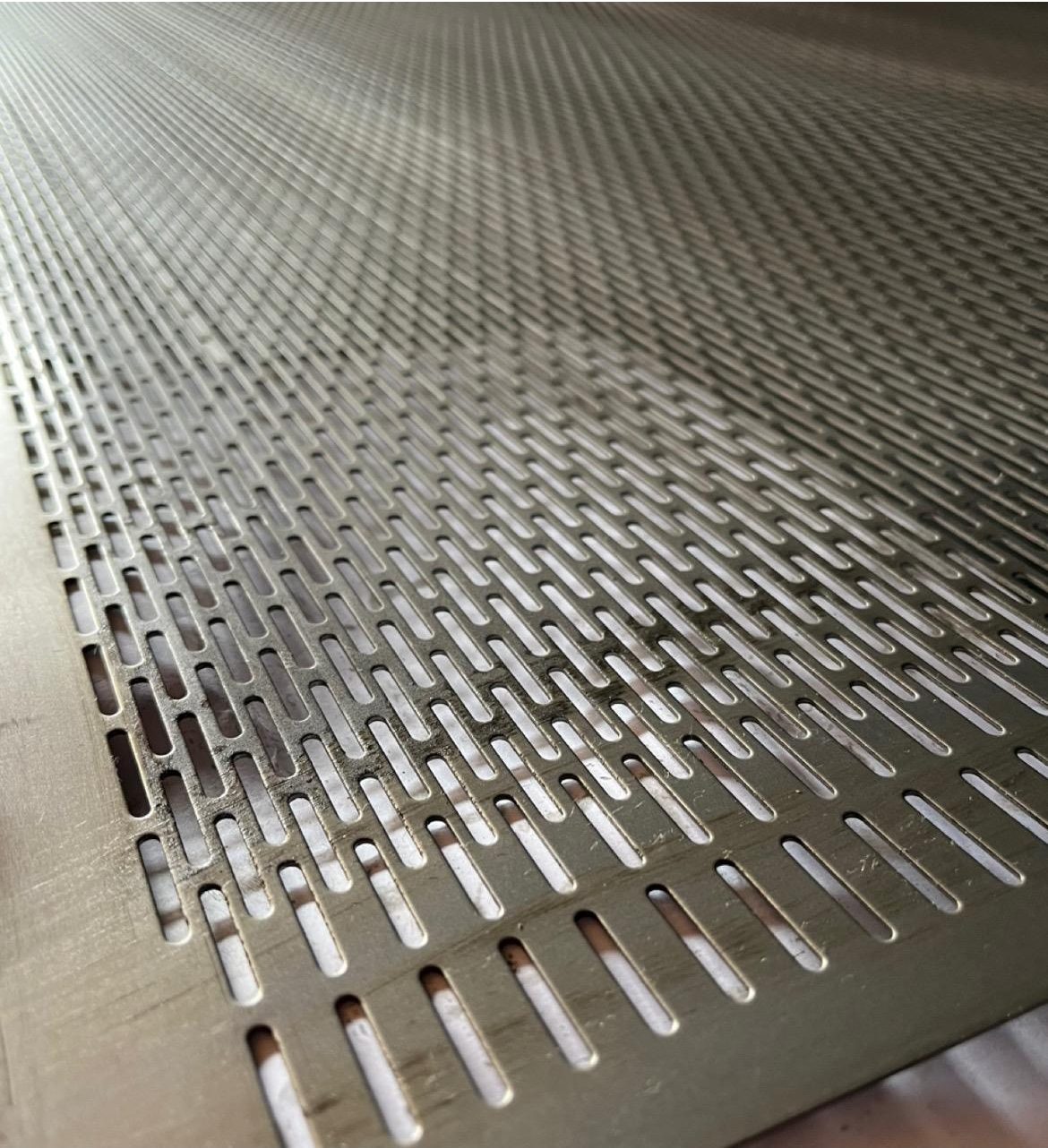 1000×2000×1mm Sac – 2,75mm Oval Delik