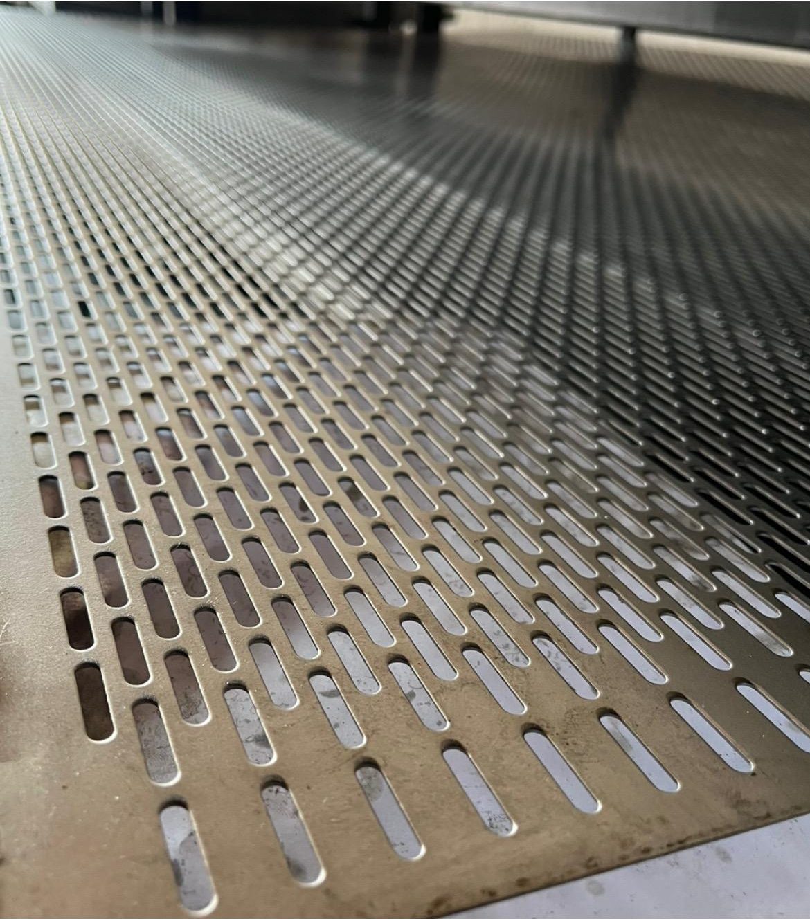 1000×2000×1mm Sac – 4,5mm Oval Delik
