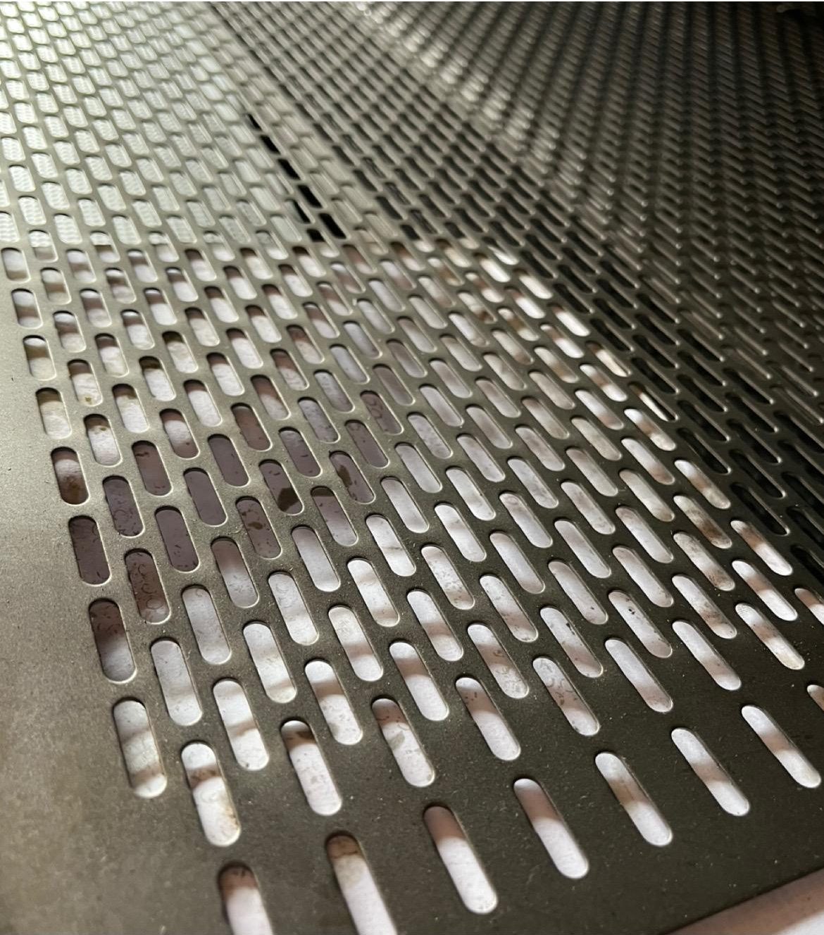 1000×2000×1mm Sac – 5,5mm Oval Delik
