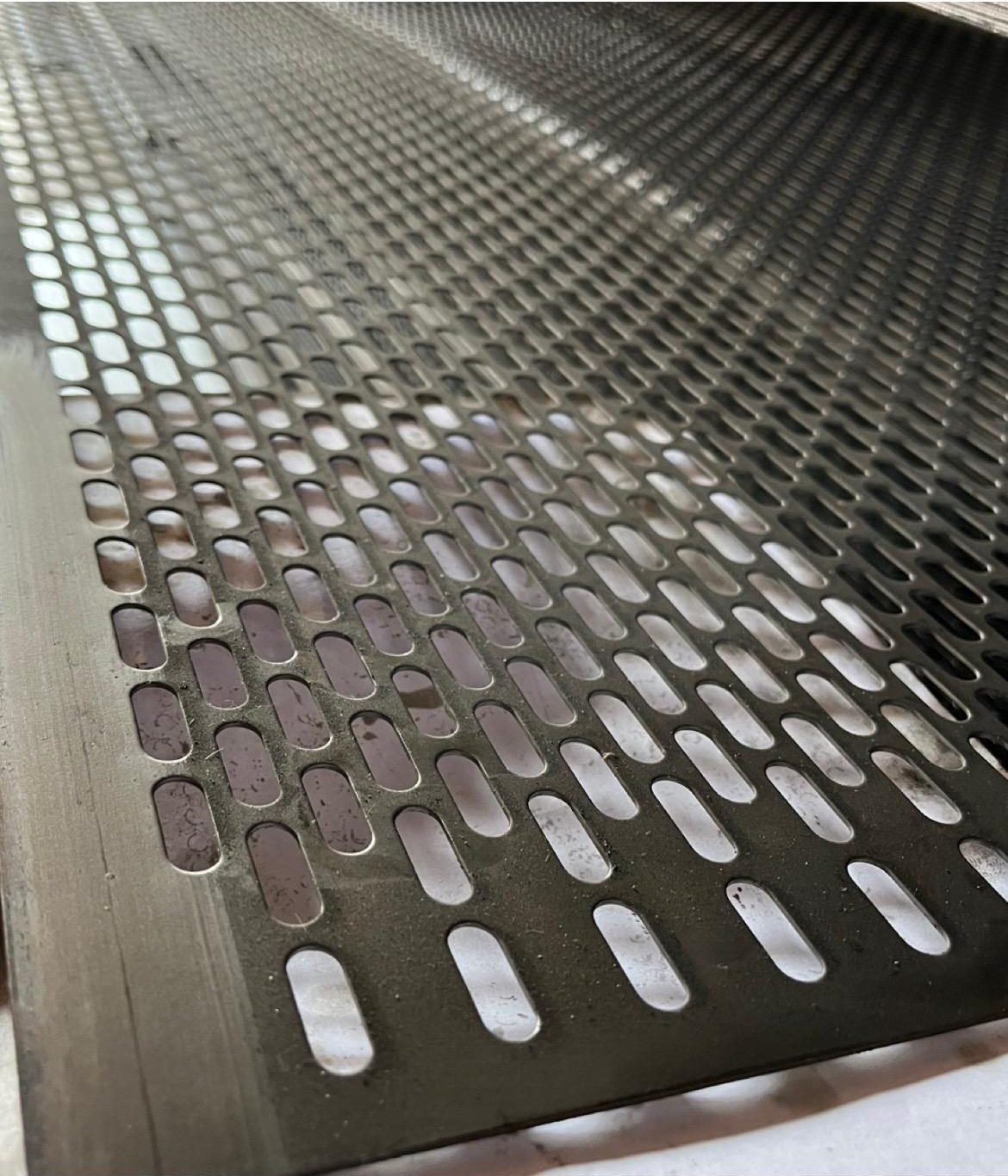1000×2000×1mm Sac – 7,5mm Oval Delik