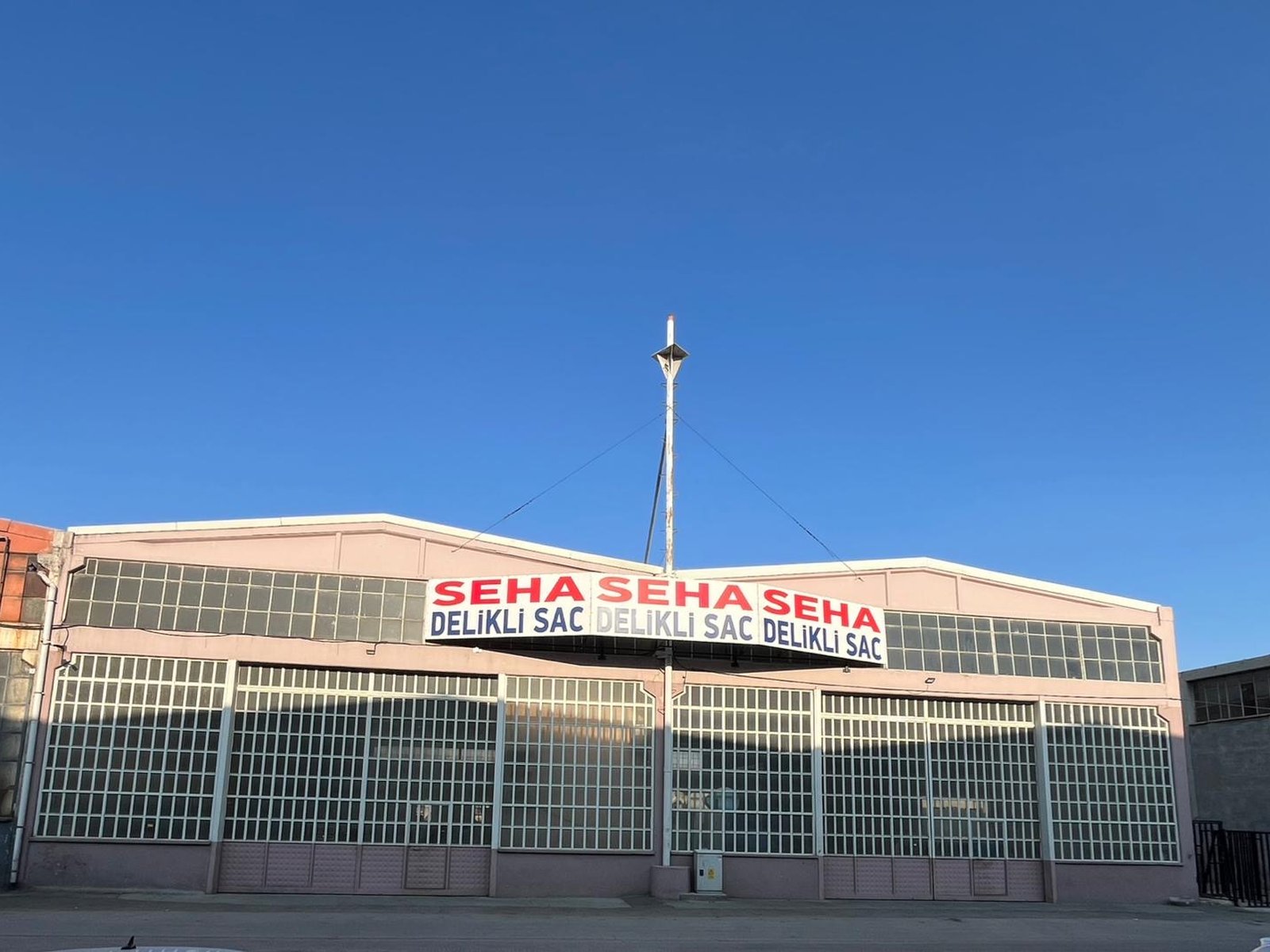 Seha Delikli Sac üretim tesisi dış cephesi, Konya Selçuklu